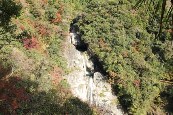 轟の滝全景