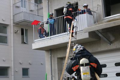 警防訓練　はしご