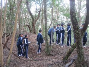 楠目城見学（鏡野中）