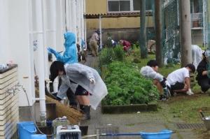 愛校作業