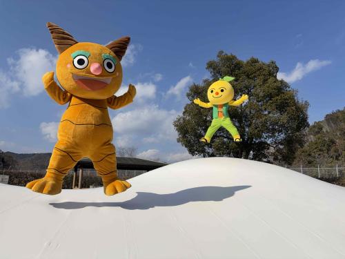 ふわふわドーム こんなに飛べるよ!